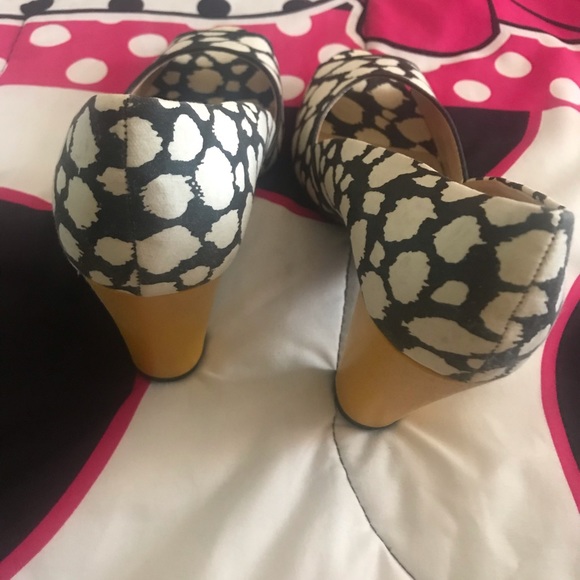 👠 shoes - Picture 2 of 3